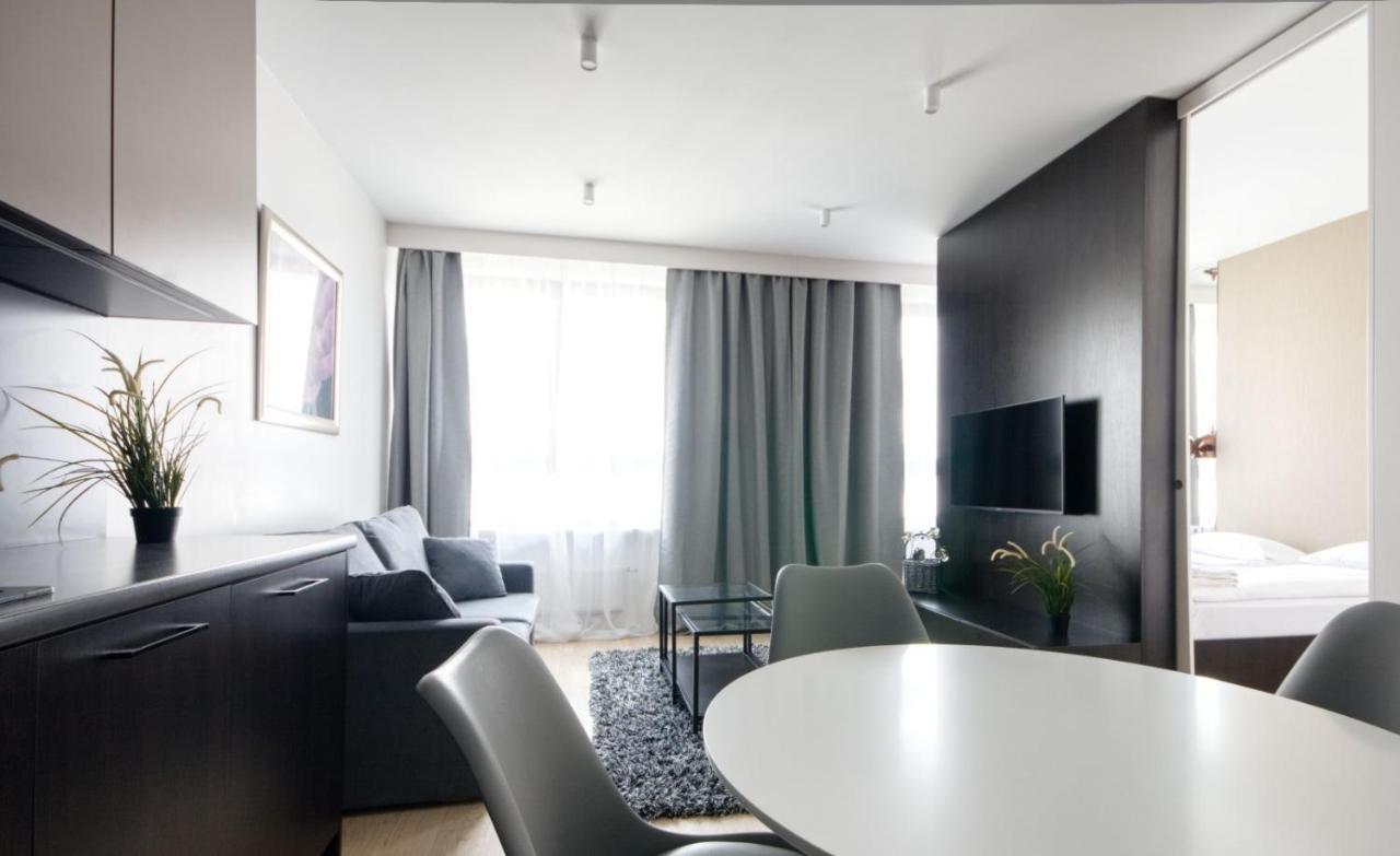 Butas Wynalazek 2 By Homeprime